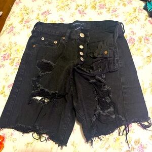 Black Distressed Denim Shorts Aeropostale size 2 new without tags